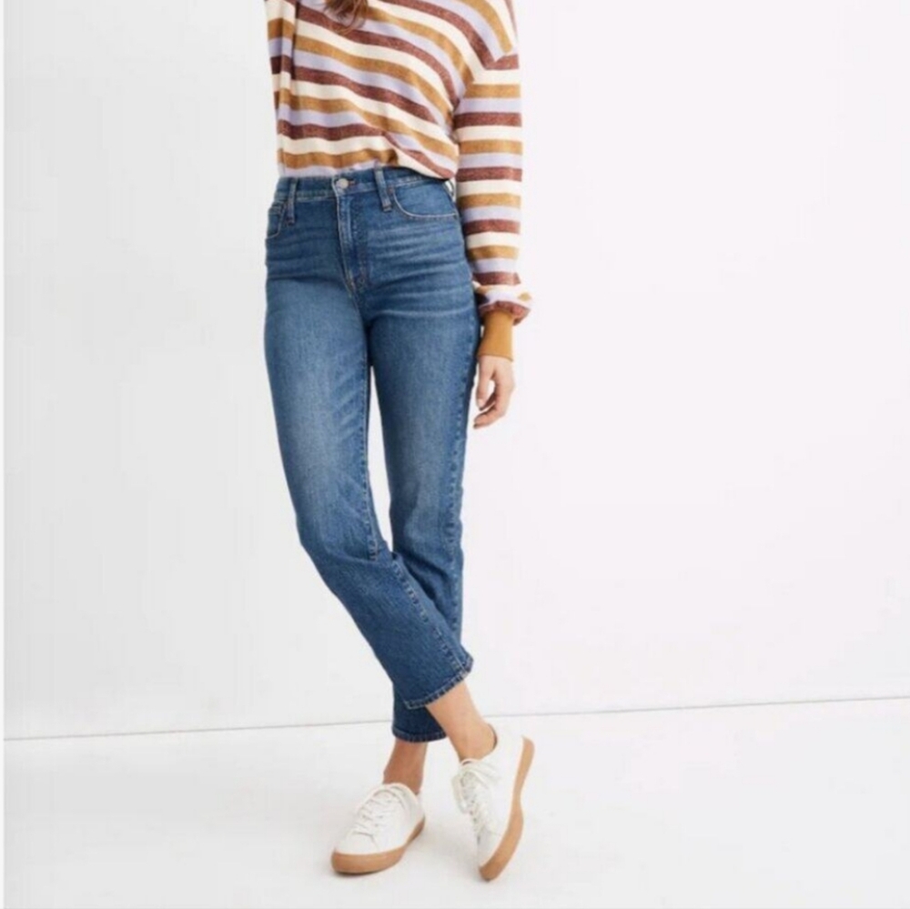 ^ Madewell Classic Straight Jeans size 25